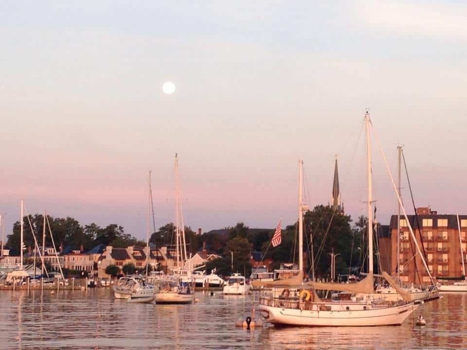 moon over chesapeake pay in annapolis maryland