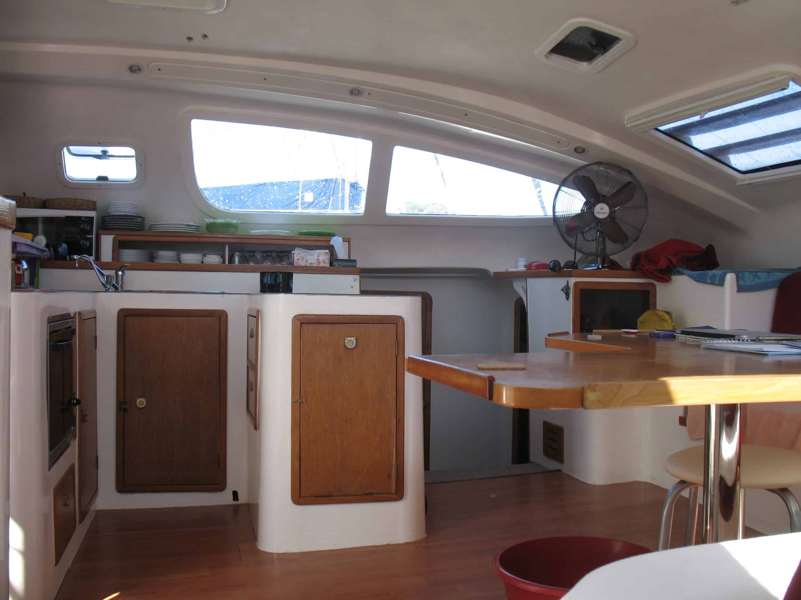 island spirit 40 saloon