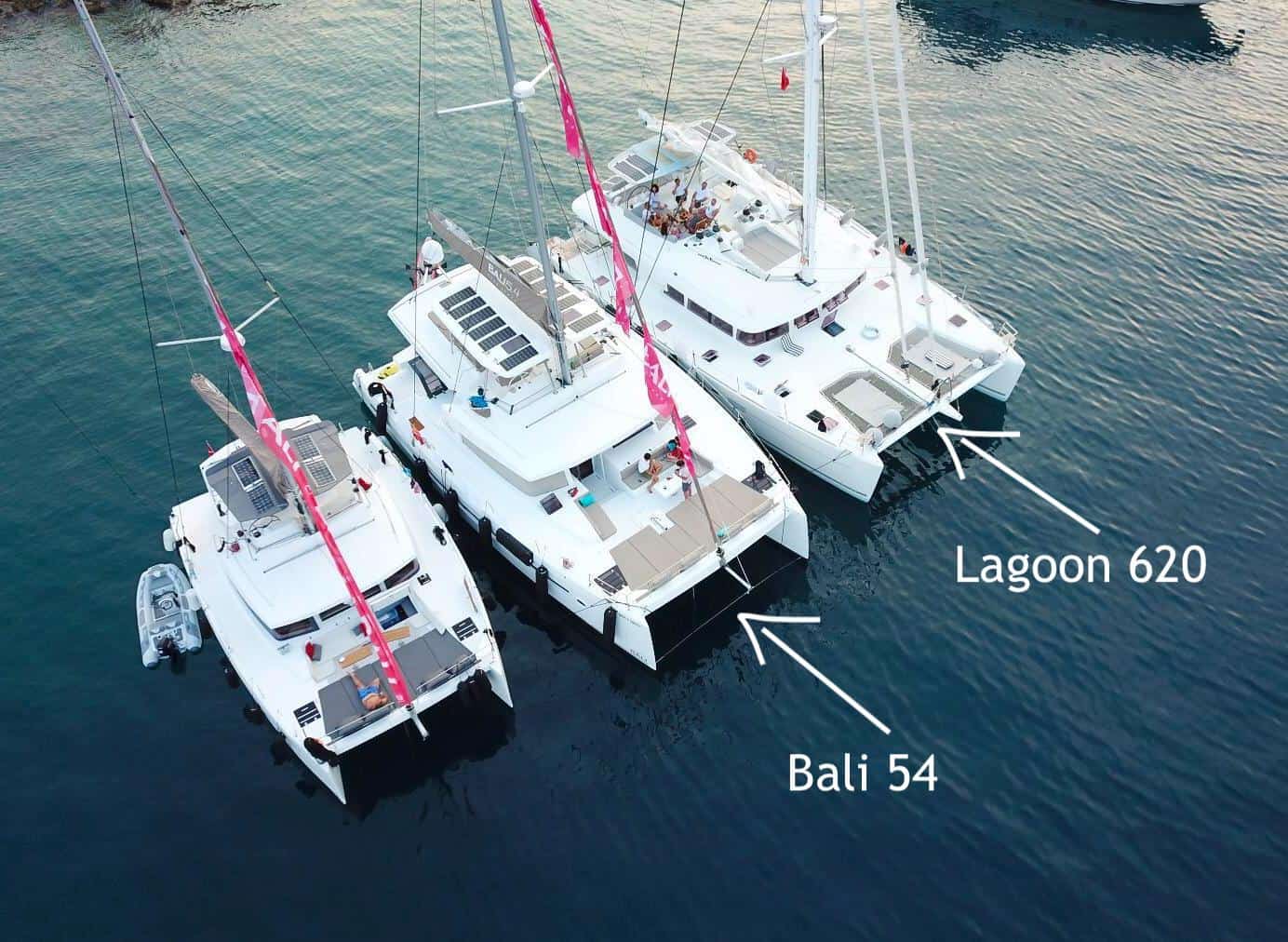 comparaciones a Bali 5.4 catamaran
