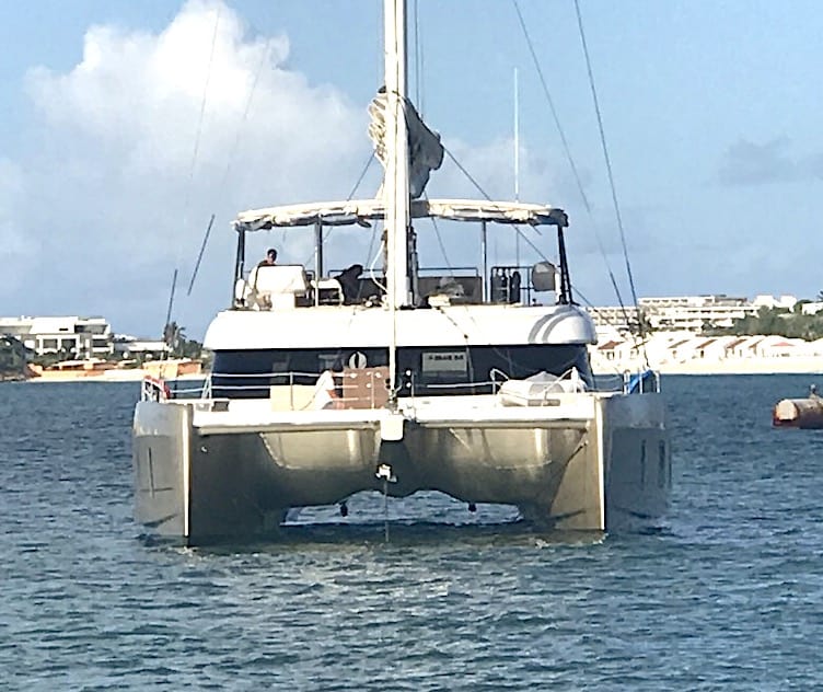 Sunreef 50 bridgedeck clearance