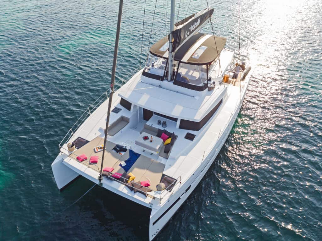 catamaran boats pros and cons